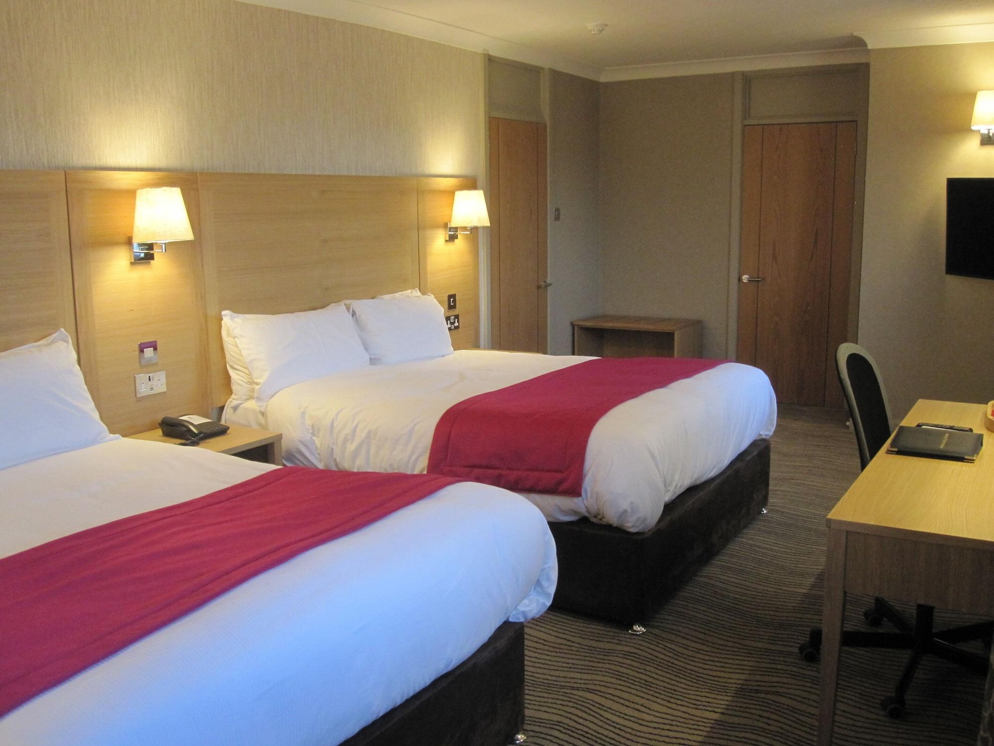 Best Western Heath Court Hotel Newmarket  Extérieur photo