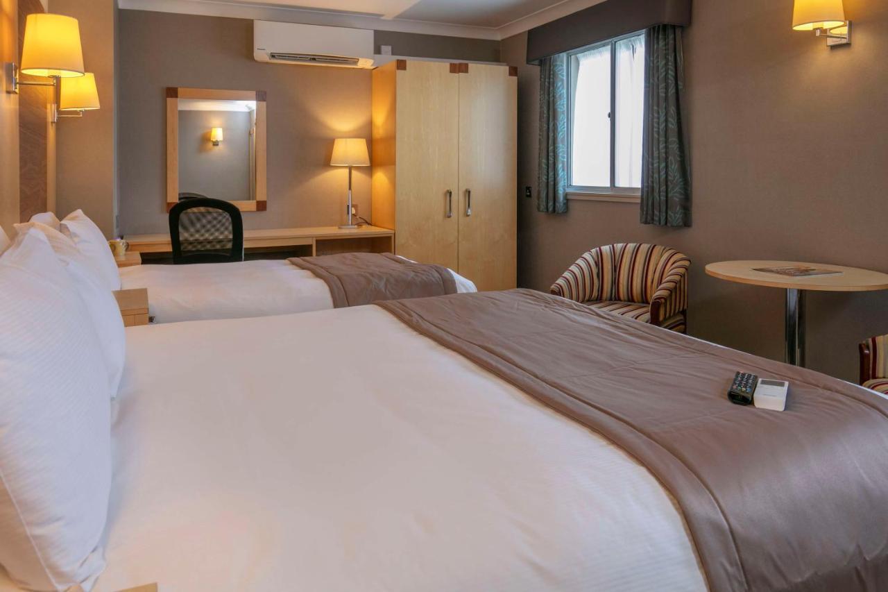 Best Western Heath Court Hotel Newmarket  Extérieur photo