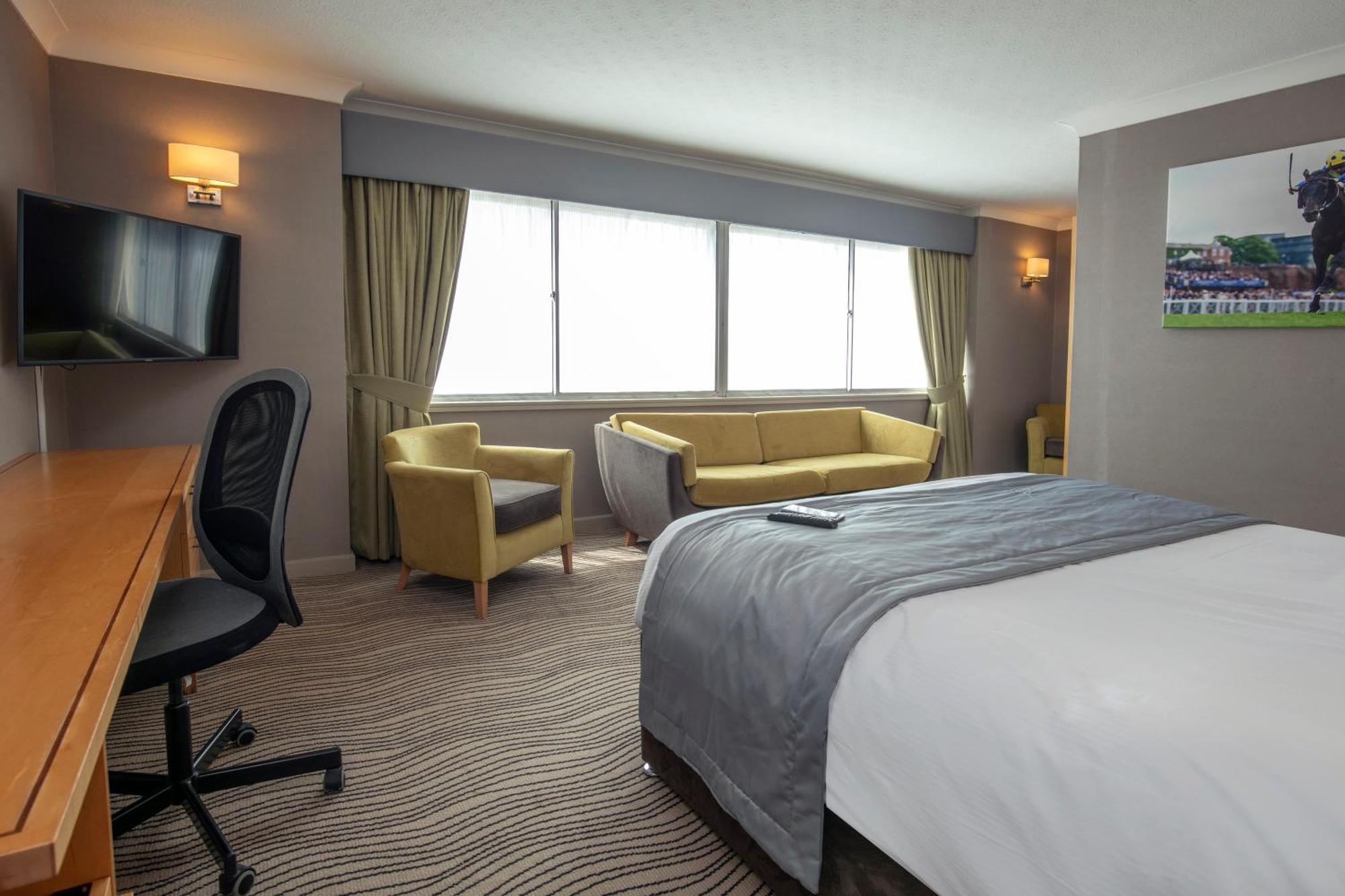 Best Western Heath Court Hotel Newmarket  Extérieur photo