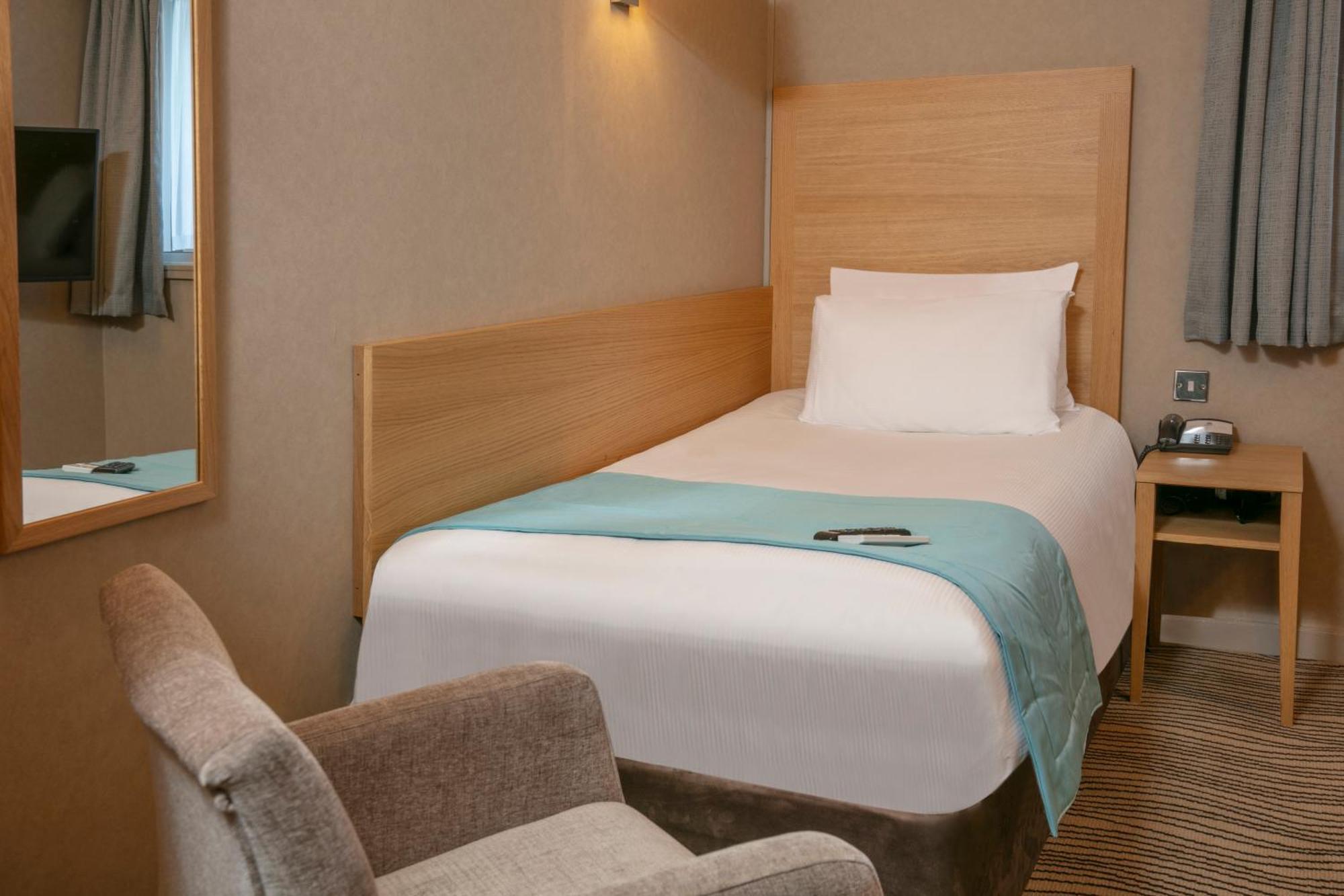 Best Western Heath Court Hotel Newmarket  Extérieur photo
