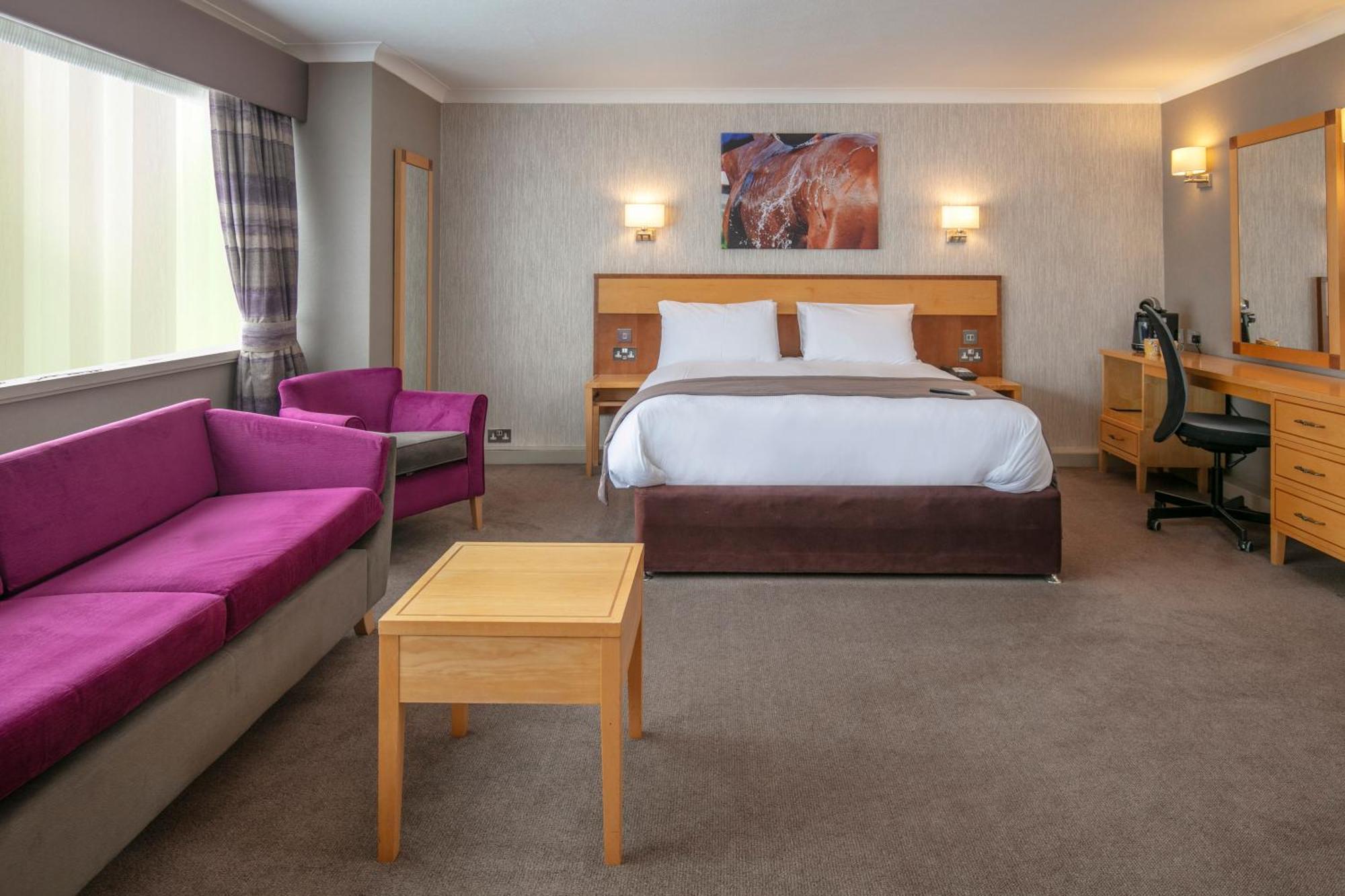 Best Western Heath Court Hotel Newmarket  Extérieur photo
